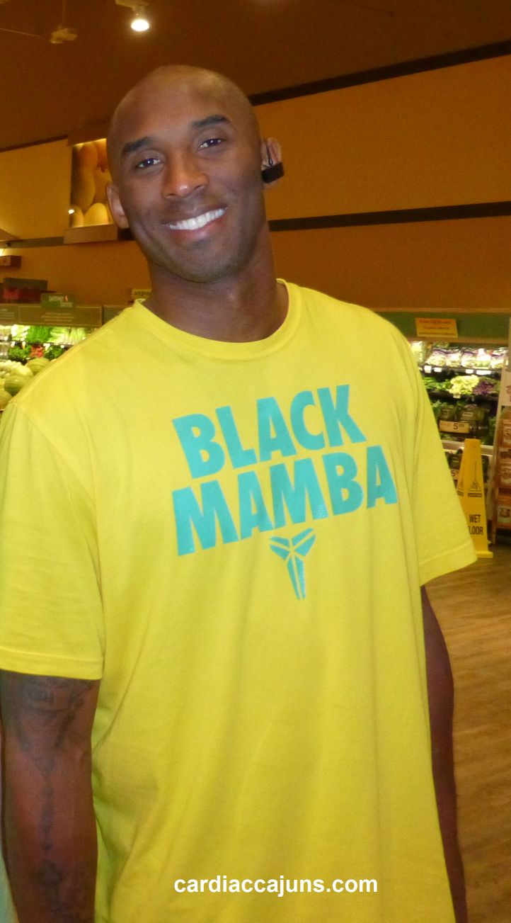 Kobe Bryant Shopping at Grocery Store in OC July 2013 pic